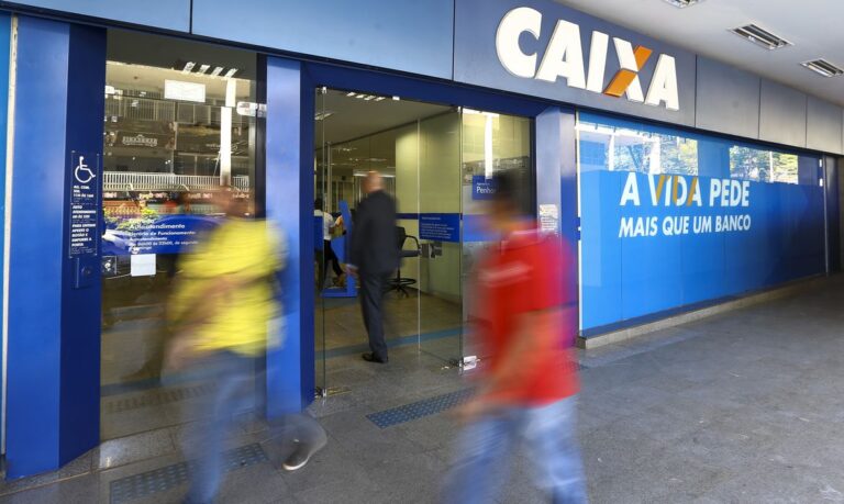 Concurso da Caixa: 184 vagas para nível superior com salários de até R$ 14,9 mil. Inscrições abertas até 8 de dezembro. Saiba mais!