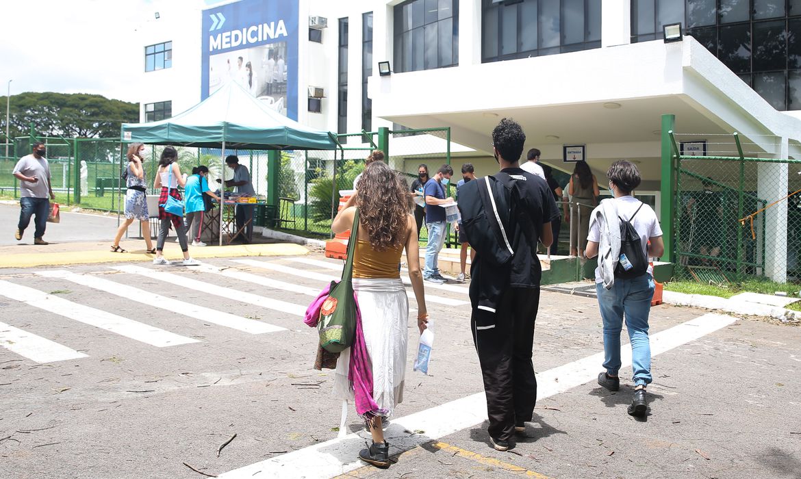 enem vac abr 2811214307