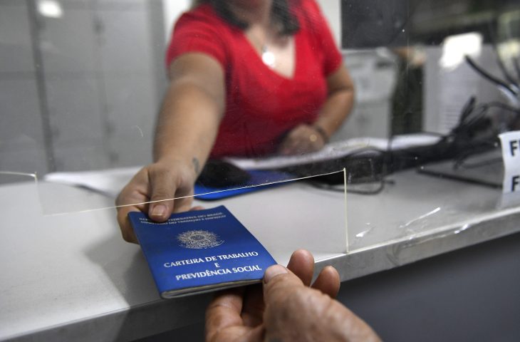 O Governo do Estado, por meio da Funtrab (Fundação do Trabalho), oferece mais de 4,8 mil vagas de emprego nesta semana desocupação