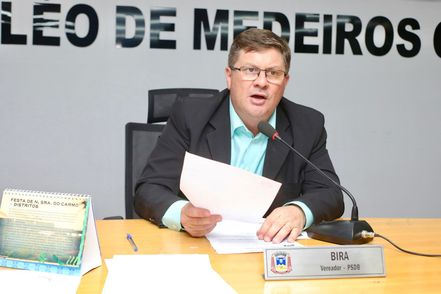 Vereador pede construção de área de lazer e esporte no Padre Ernesto Sassida