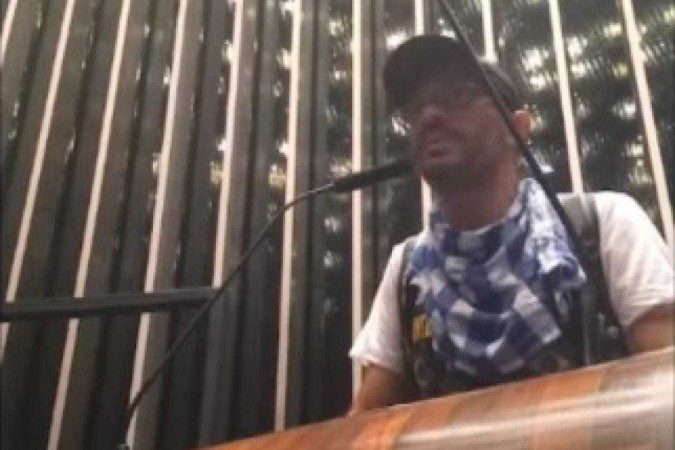 Moraes vota para condenar primeiro réu do 8 de janeiro a 17 anos de prisão