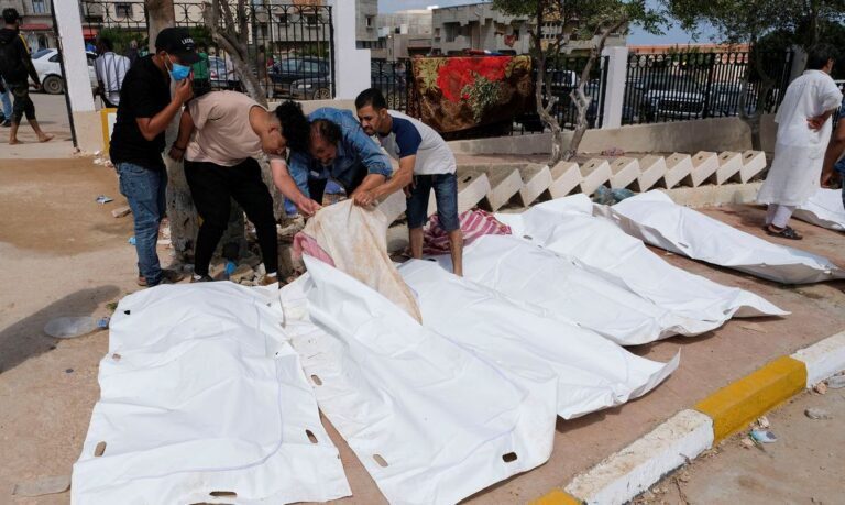 Tempestade Daniel causa inundações na Líbia e mata mais de 5 mil pessoas