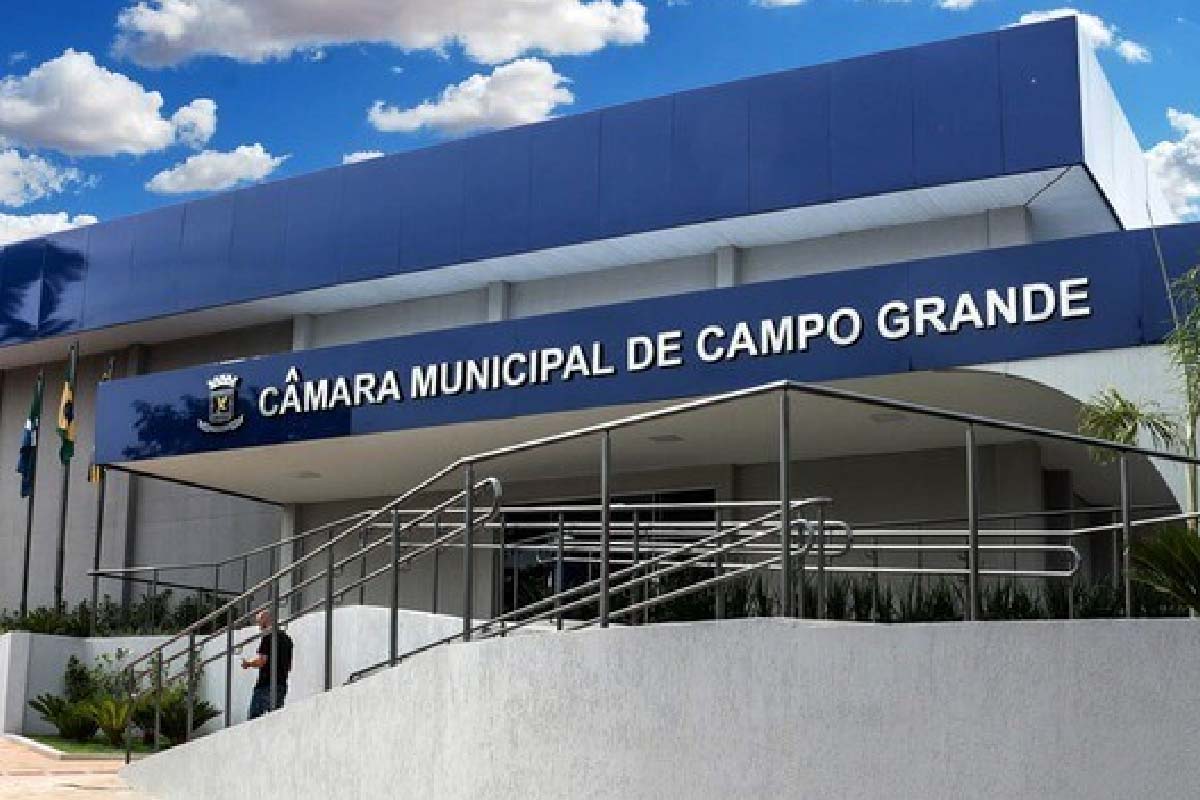 Você está visualizando atualmente Câmara Municipal de Campo Grande aumenta verba indenizatória dos vereadores para R$ 30 mil