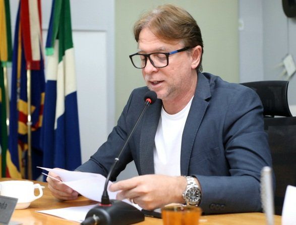 Vereador cobra recuperação do sistema de iluminação pública no Guaicurus