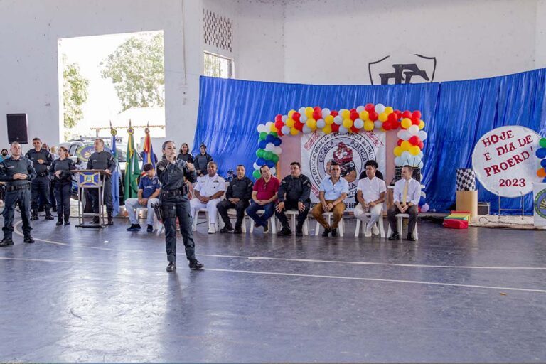 Proerd forma 600 alunos em Corumbá