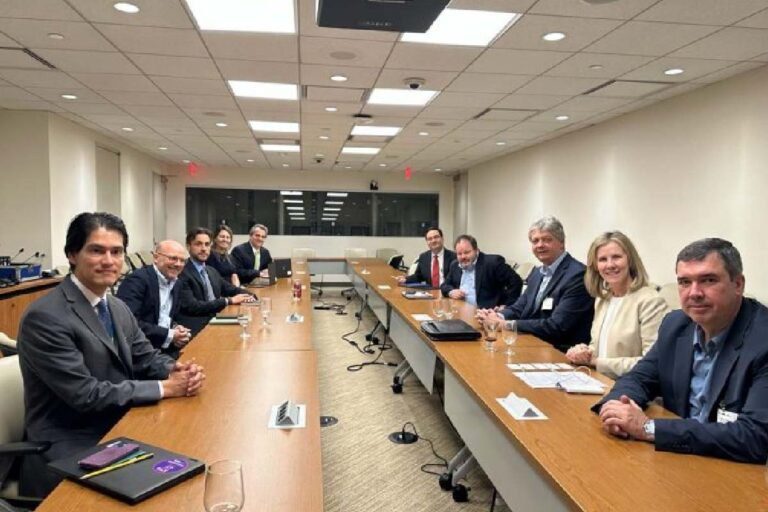 Riedel busca apoio do BID e Banco Mundial para o Pantanal e infraestrutura de MS