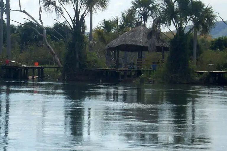 Morreu afogado rio correntes