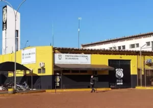 Leia mais sobre o artigo Policial penal é preso com 300 kg de drogas em Dourados