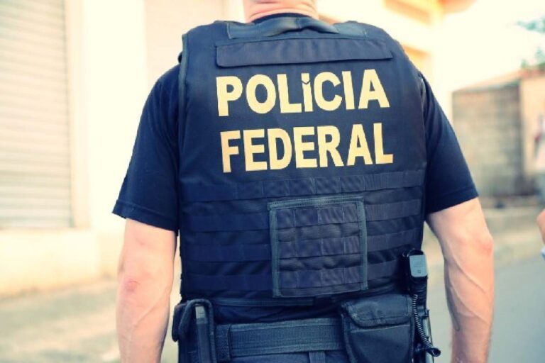 Haitianos são presos pela PF por falsidade ideológica e uso de documento falso em MS