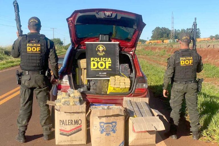 DOF recupera carro roubado com mais de 600 quilos de drogas na fronteira