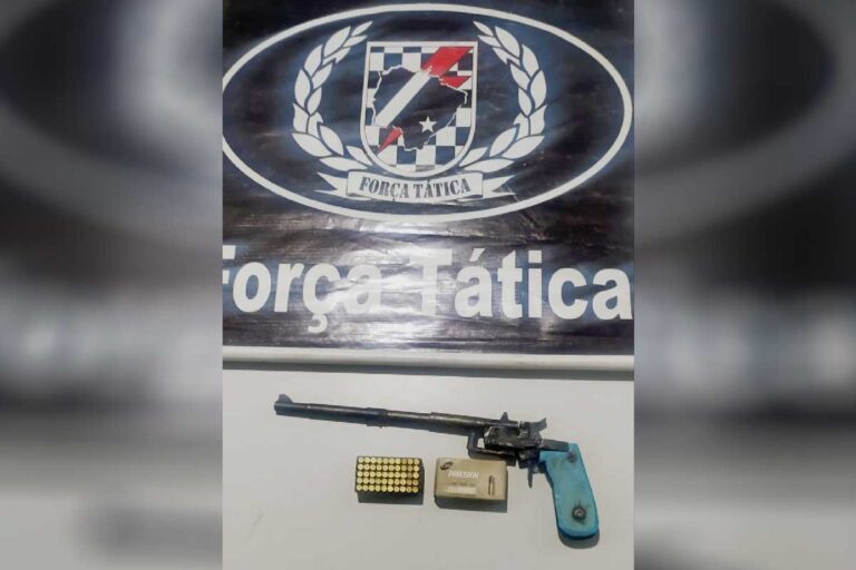 Homem é preso pela PM após agredir mulher e filho em Corumbá