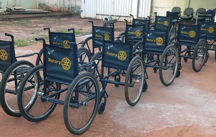 Você está visualizando atualmente Cadeiras de rodas produzidas em presídio são destinadas a quem precisa, gratuitamente
