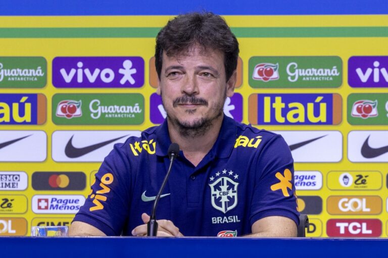 Fernando Diniz convoca Seleção Brasileira para próximos jogos das Eliminatórias