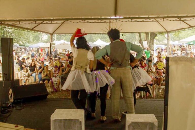 Agendão: fim de semana tem despedida do Laricas Cultural, show de Matu Miranda e Festival do Toro Candil