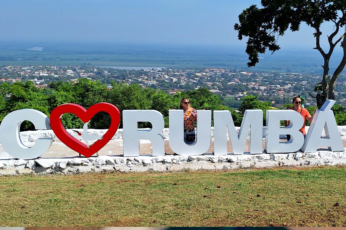 Você está visualizando atualmente Corumbá ganha letreiro turístico no Mirante Izulina Xavier