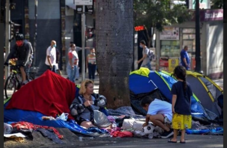 Lula sanciona lei que cria bolsa de qualificação profissional para pessoas em situação de rua