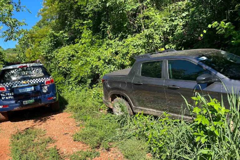 Mulher é rendida por criminosos armados e tem casa e carro roubados em Ladário