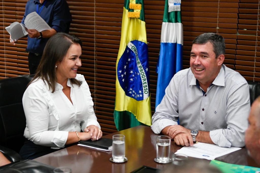Governo de MS e prefeitura da capital assinam termo para