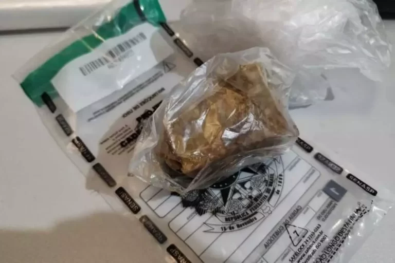 Mulher passa por cirurgia para retirar droga que tentou esconder na vagina