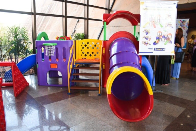 Prefeitura de Campo Grande compra parquinhos para todas as escolas da Reme