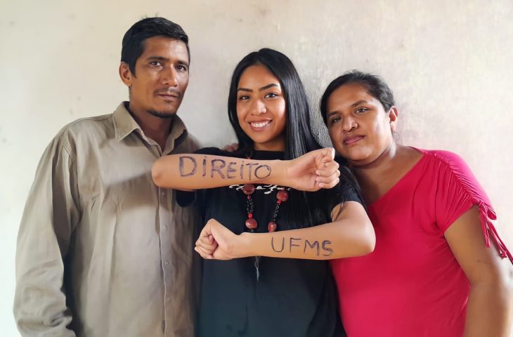 Jovem Terena é aprovada em 1º lugar no curso de Direito da UFMS