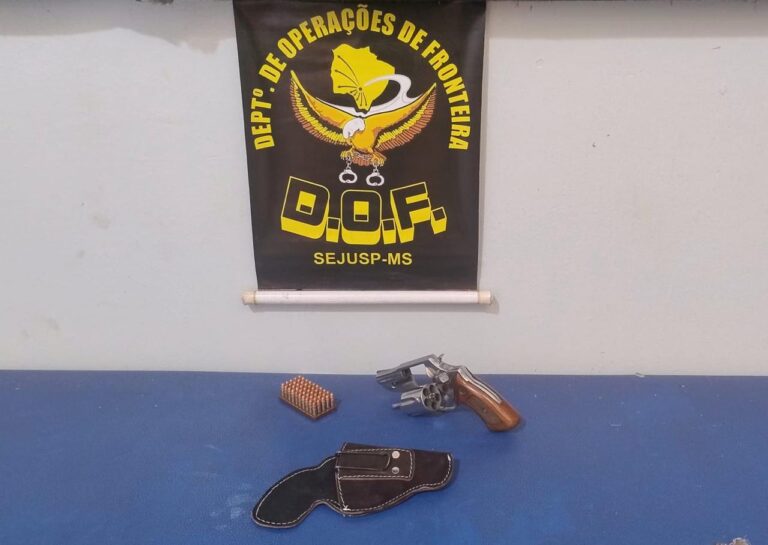 DOF prende homem com arma de fogo e munições em Corumbá