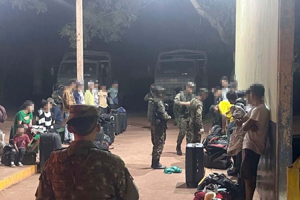 cocaína escondida em calçados
