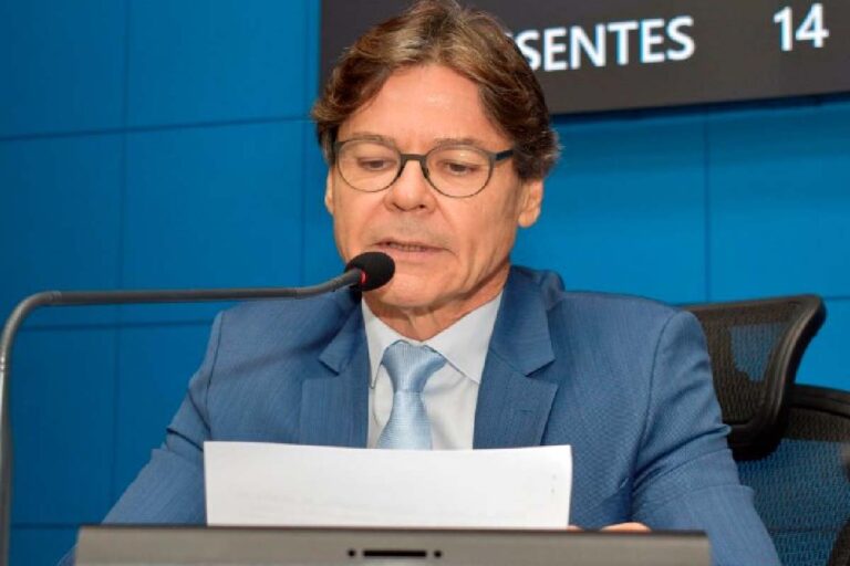 Paulo Duarte pede que MS amplie acesso à vacina contra VSR para proteger prematuros