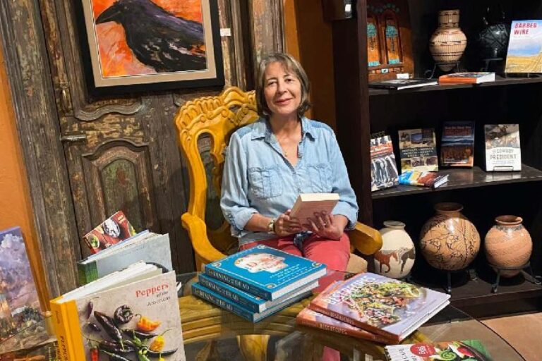 Escritora corumbaense radicada nos EUA escolhe MS para lançamento de livro