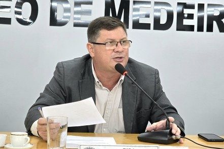 Vereador pede pavimentação da Rua Luiz Feitosa, no Bairro Guatós
