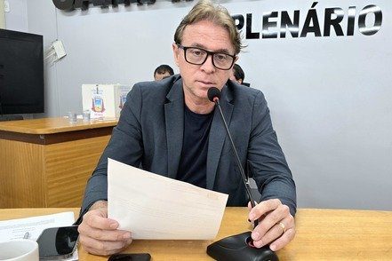 Vândalos voltam a agir e causam danos a brinquedos no Jardim da Independência
