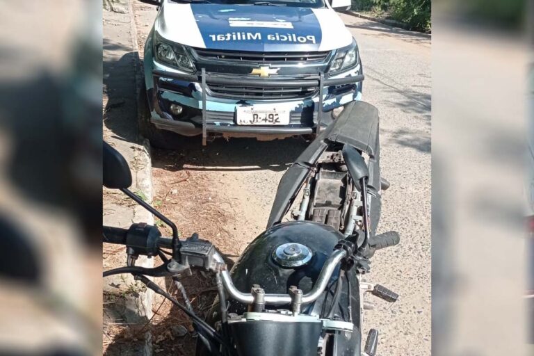 Motocicleta roubada é recuperada pela rádio patrulha no bairro vila mamona em corumbá