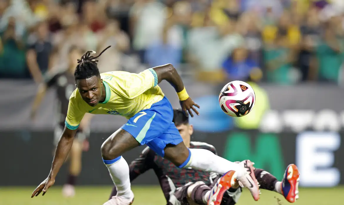 Leia mais sobre o artigo Brasil enfrenta EUA em último teste para a Copa América