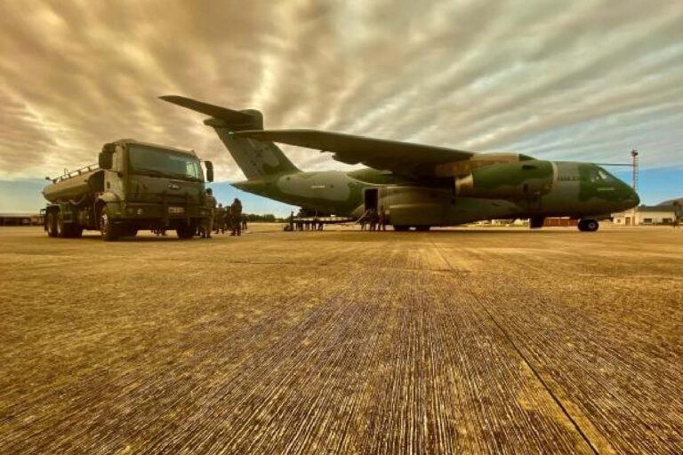 KC-390 da FAB entra em ação para combater incêndios no Pantanal