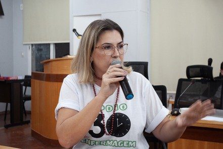 Vereadora homenageia Escola Adventista pelos 80 anos de contribuição à educação corumbaense