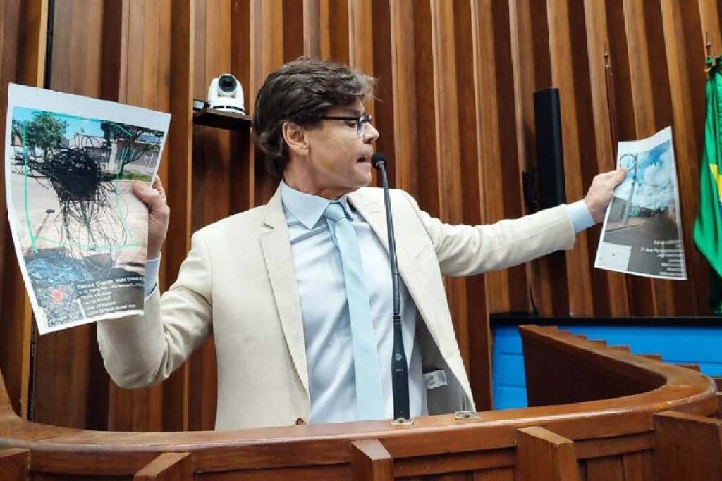 “É uma esculhambação”, diz deputado sobre fiação inutilizada em postes de energia 2 paulo duarte fiacao1
