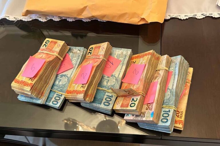 PF apreendeu cerca de R$ 100 mil com investigados por corrupção em Corumbá
