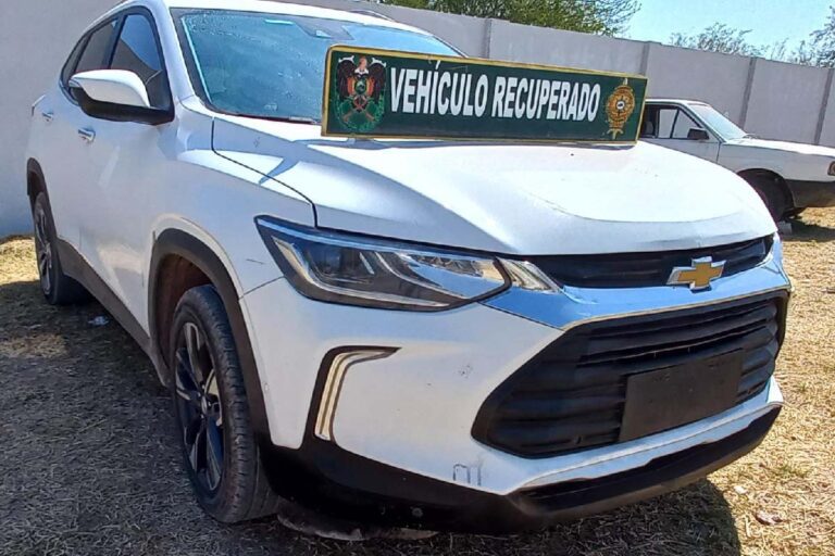 Polícia Civil e DIPROVE recuperam veículo furtado em Ladário