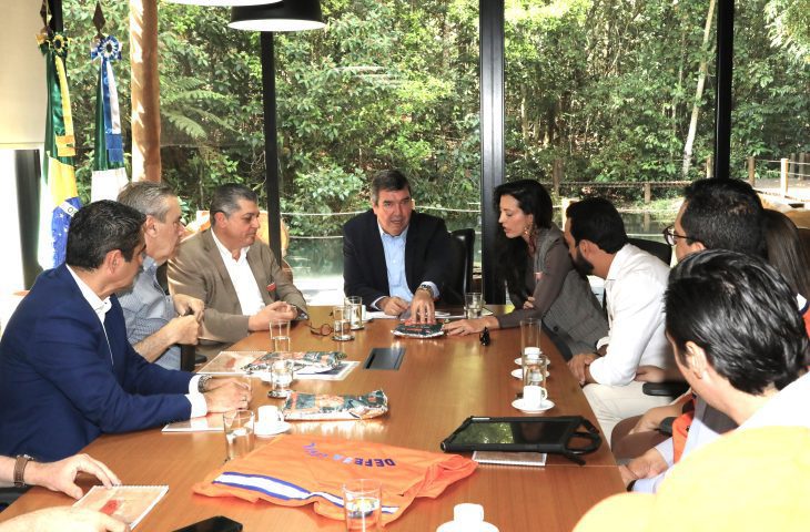 Governo de MS discute parcerias para levar benefícios aos ribeirinhos do Pantanal