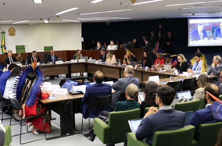 Riedel defende diálogo e paz para resolver questão fundiária no fórum de governadores