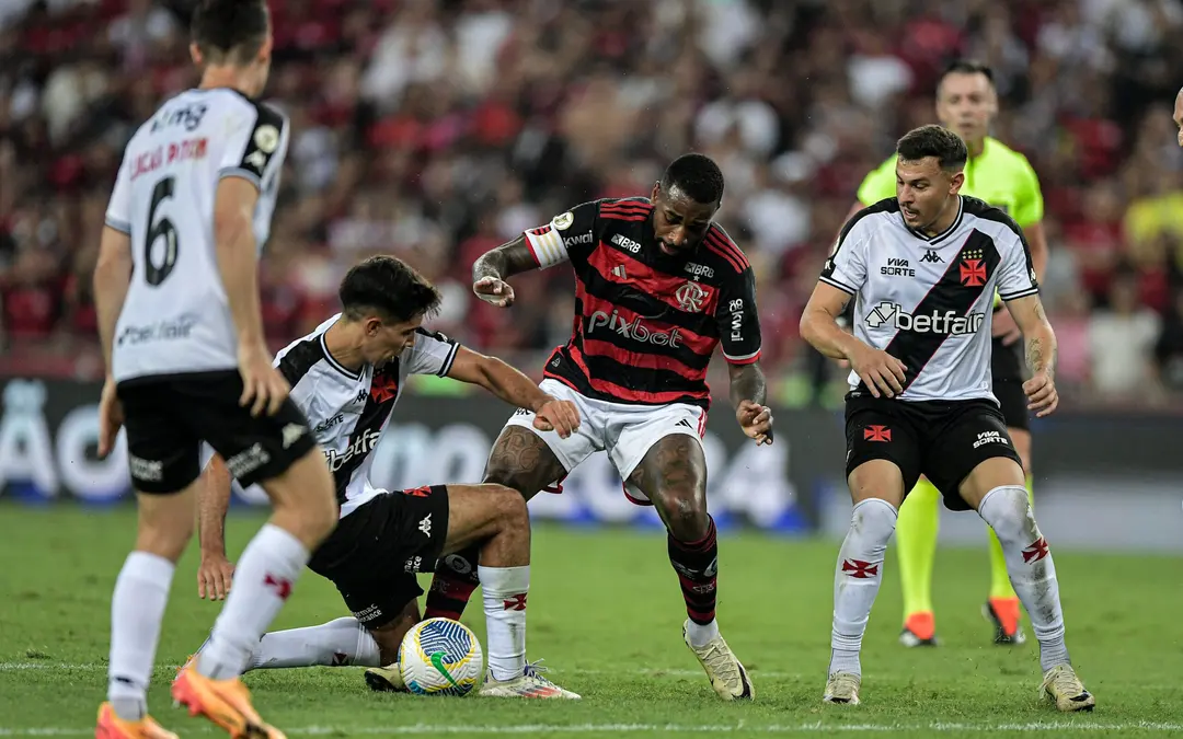 Você está visualizando atualmente Gerson e Coutinho brilham, e Flamengo e Vasco empatam pelo Brasileirão