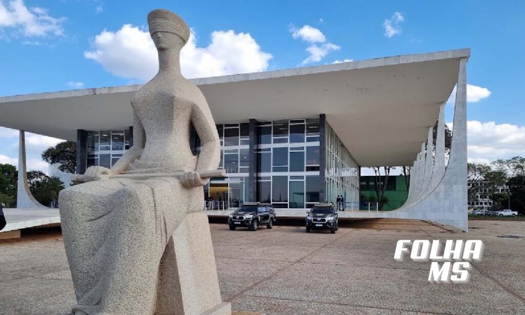 ministros do STF são mantidos em julgamento de trama golpista - redes sociais
