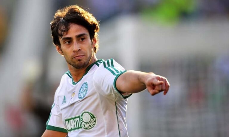 Ex-Palmeiras, Valdívia é preso por denúncia de abuso sexual no Chile