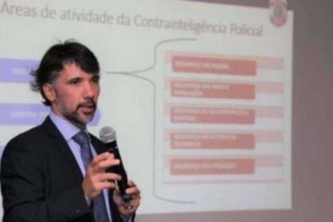 O delegado que descobriu o plano para assassinar Lula