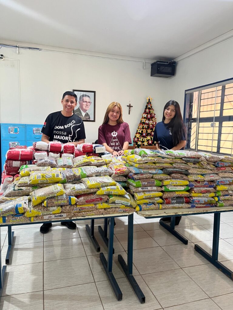 Sino da caridade arrecada alimentos
