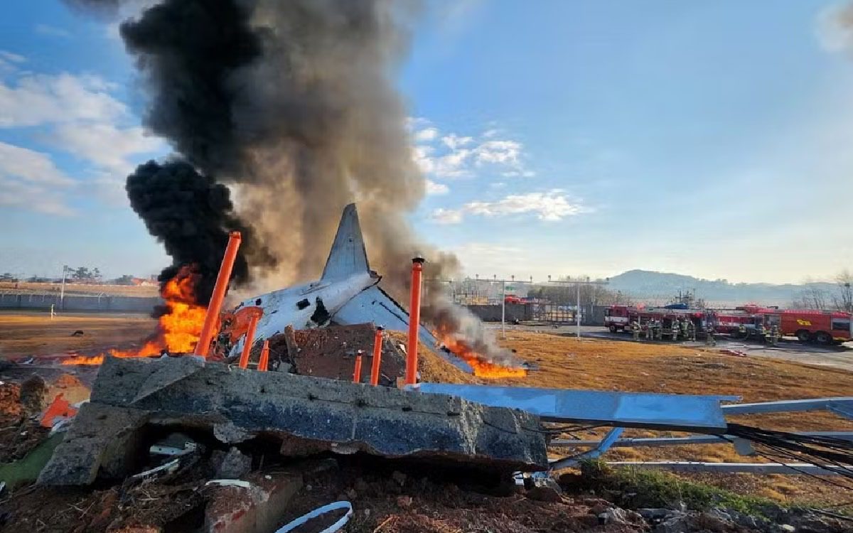 explosao aeronave coreia