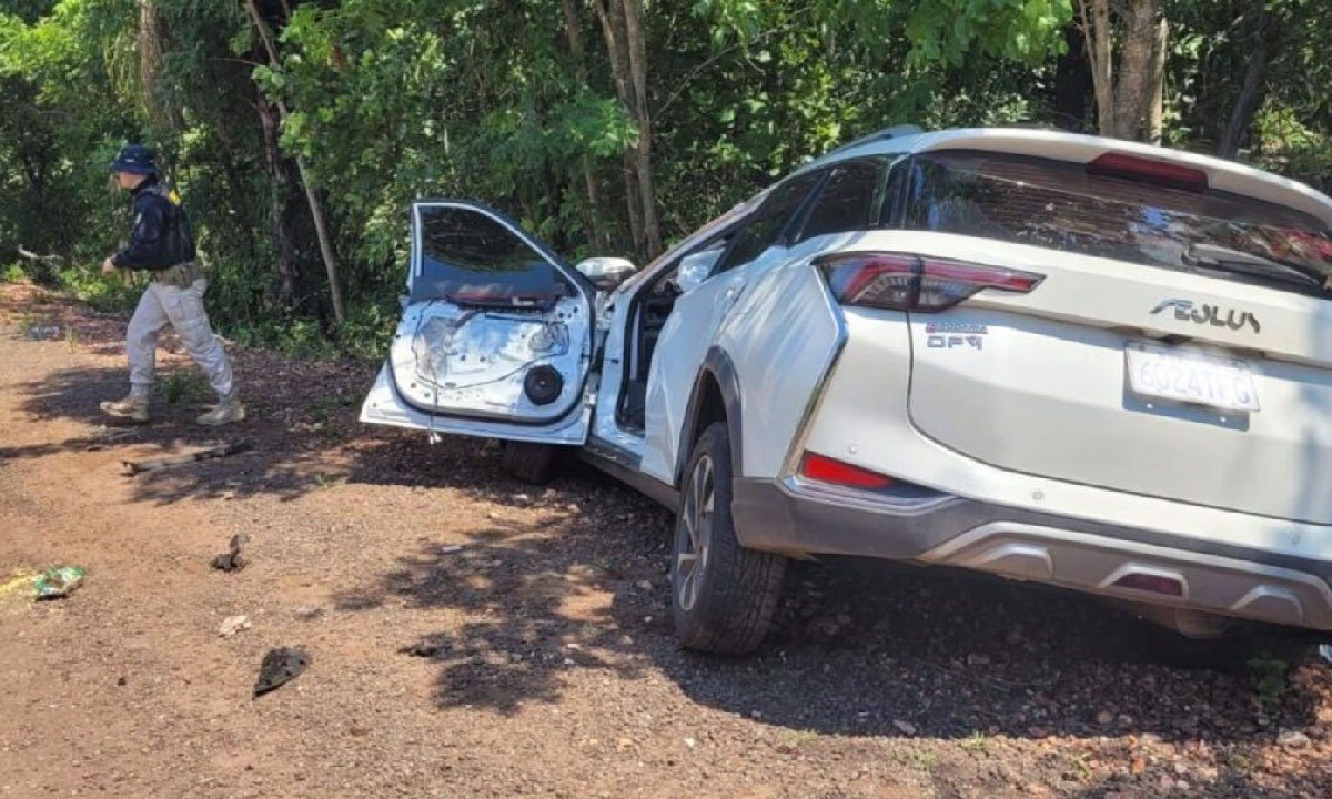 Acidente com família boliviana na BR-262