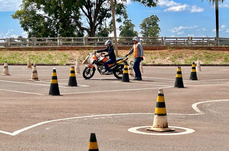 Prorrogação da Senatran atende 20 mil processos de CNH em MS