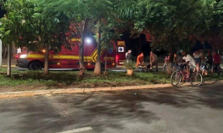 Adolescente é espancado e roubado enquanto vendia bombons em Caarapó | Vídeo