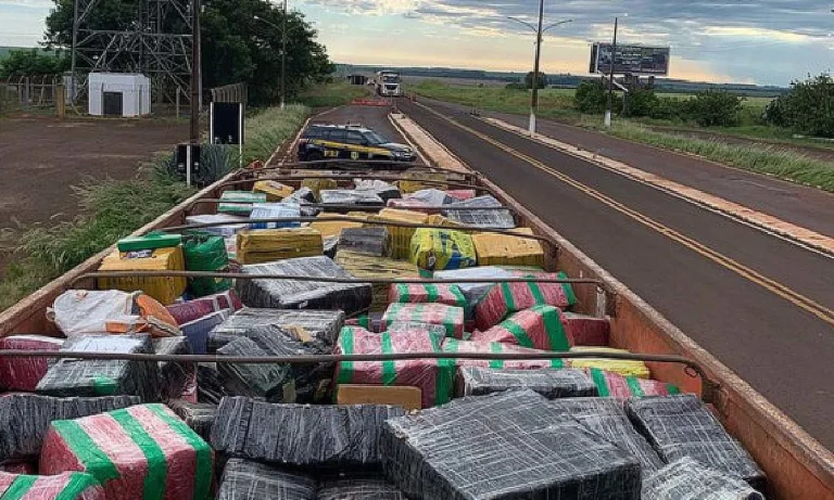 PRF apreende 8 toneladas de maconha